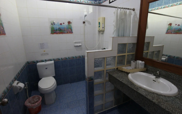 Lanta Villa Resort