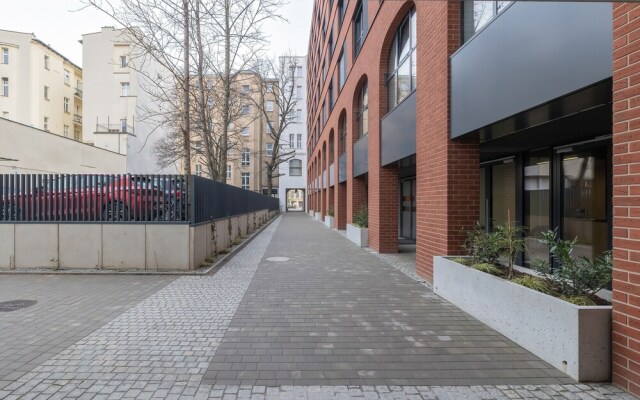 Modern Studio in the Centre by Renters