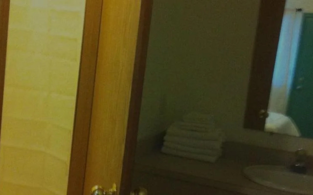 Fourth Avenue Lodging