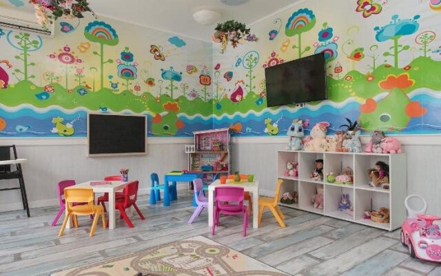 Esteban Apartcomplex