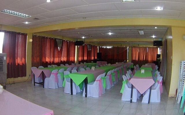 Carlito's Inn
