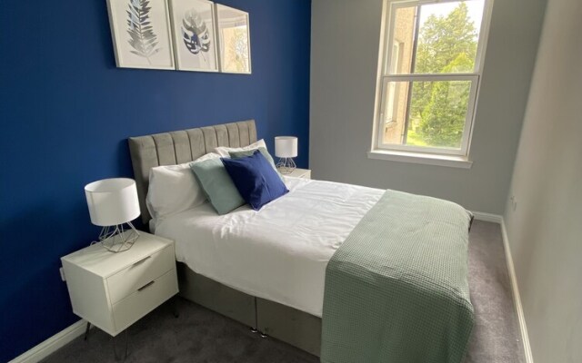 Stunning River View 2-bed Apartment in Perth