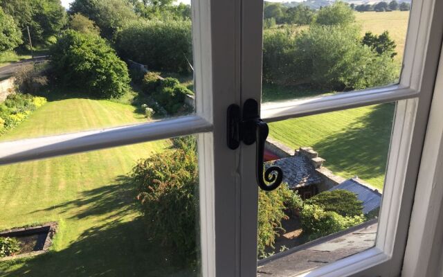 Aberllynfi Riverside Guesthouse