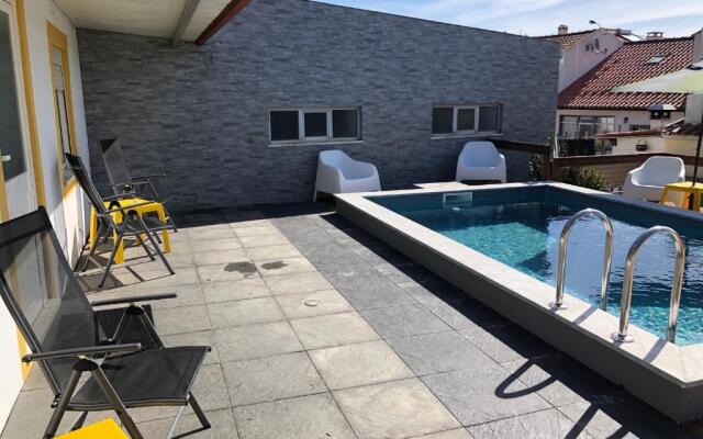 Sun house - Near Sintra - Triple Rooms - Kitchen - Pool