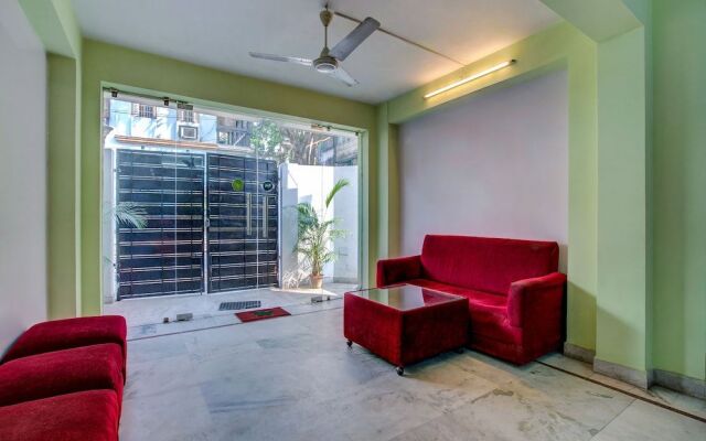 OYO Flagship 604 Ballygunj Kolkata