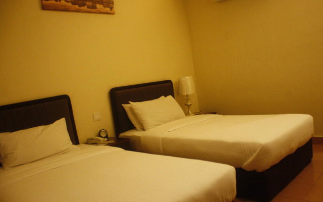DM Hotel