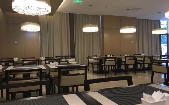 Heyuan Holiday Hotel