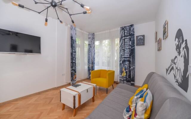 FM Deluxe 2-BDR Apartment - Cosmopolitan