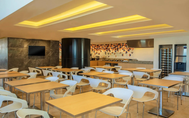Fiesta Inn Express Queretaro Constituyentes