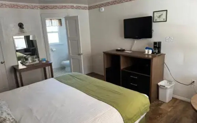 Silver Maple Inn