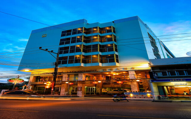 Lake Inn Hotel