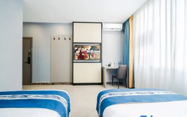 Dali Sanskrit Hotel