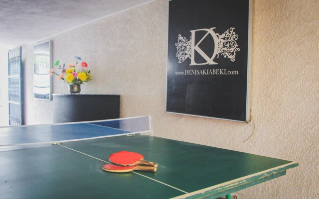 AK Hostel 82