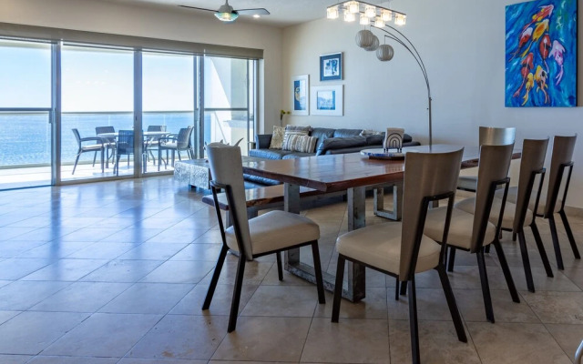 Playa Blanca 3 Bedroom Condo by RedAwning