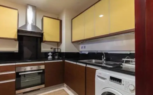 1-bedroom apartment with pool