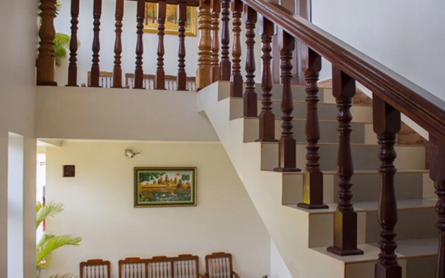 Vatanak Apartment