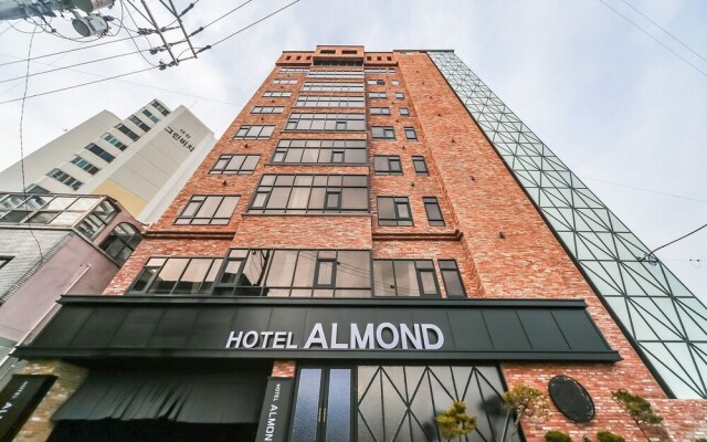 Changwon Jinhae Almond Hotel