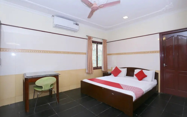OYO 24347 Hotel Sunrise View