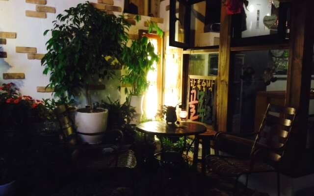 Jeonju Golmokgil Guesthouse