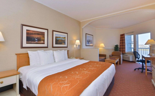 Comfort Suites Chincoteague Island Bayfront Resort