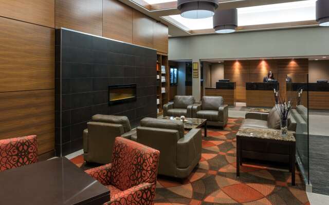 Radisson Hotel & Suites Fort McMurray