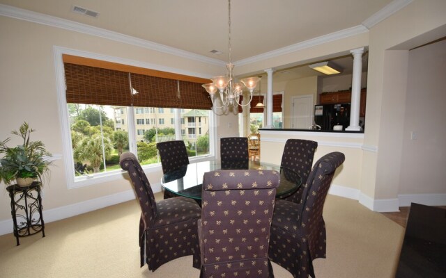 Edgewater Apartment 437