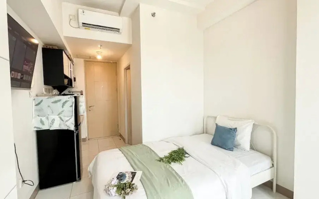 Modern Basic Studio At Tokyo Riverside Pik 2 Apartment