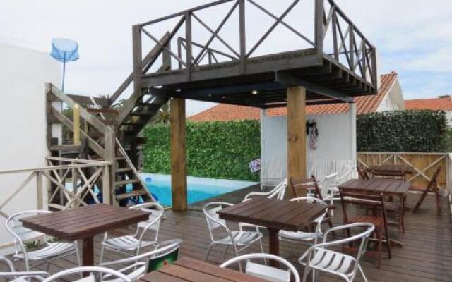 Lobo Hostel