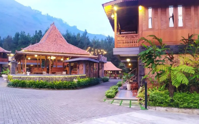 Joglo Kecombrang Bromo