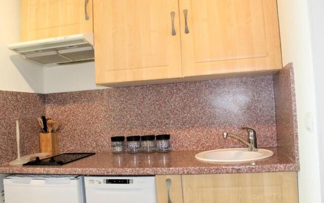 Appartement Villeneuve-Loubet, 1 pièce, 4 personnes - FR-1-252A-17