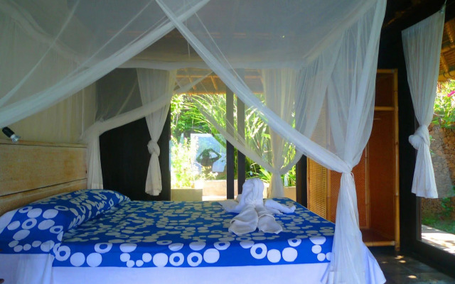 Bloo Lagoon Eco Village