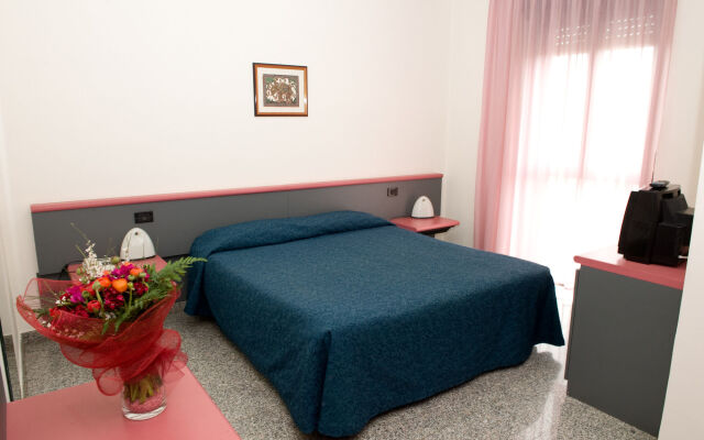 Hotel 90