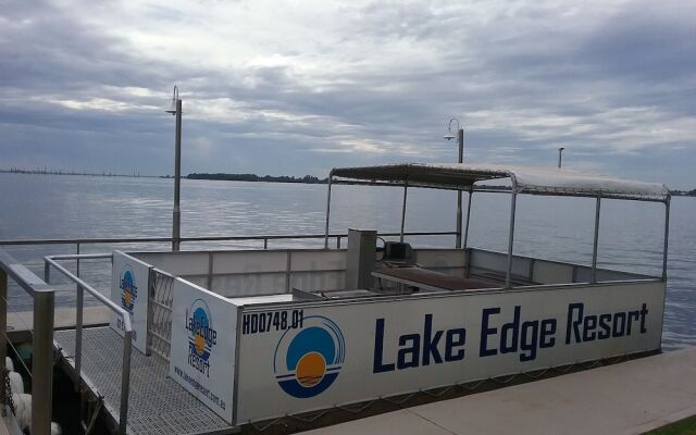 Lake Edge Resort