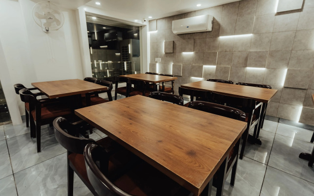 Hotel Keshav Residency - Medicity Gurugram, near Medanta Hospital