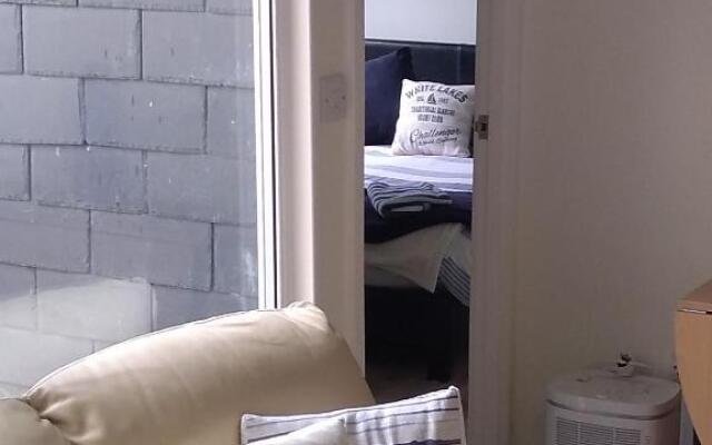 Cabin 246 Riverside, Glan Gwna