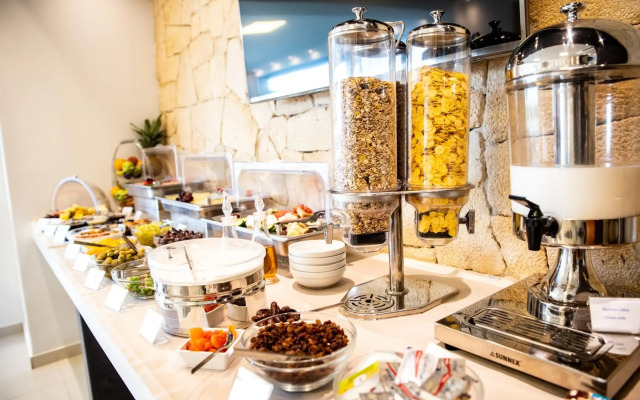 Lagaria Hotel & Apartments