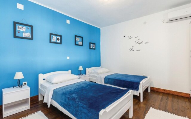 Beautiful Home in Dramalj With Wifi and 2 Bedrooms