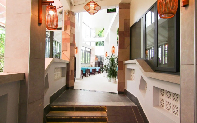HAYA Hotel