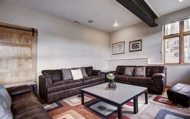 Cloud  4 Bedroom Home by RedAwning