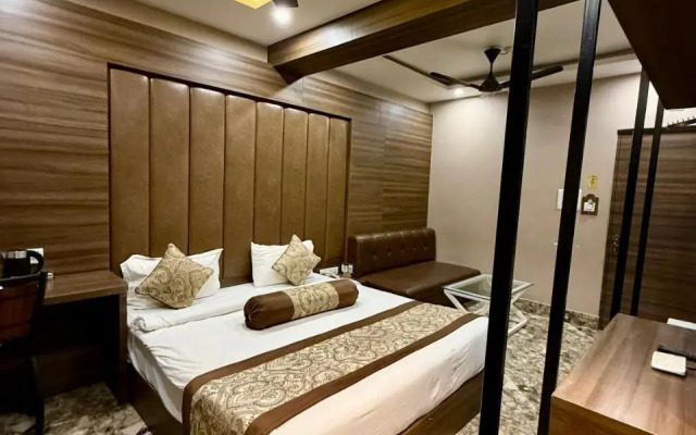 OYO 27992 Hotel Ganpati