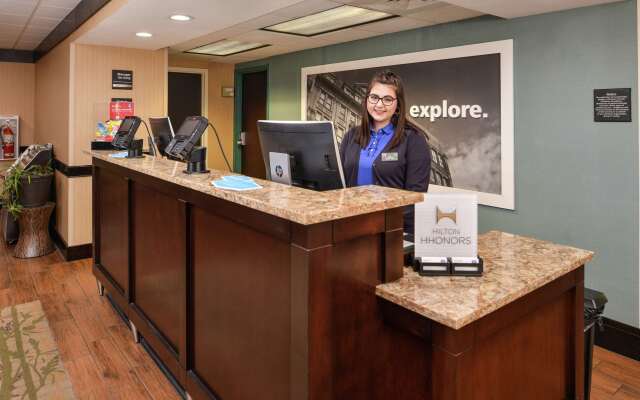 Hampton Inn Staunton