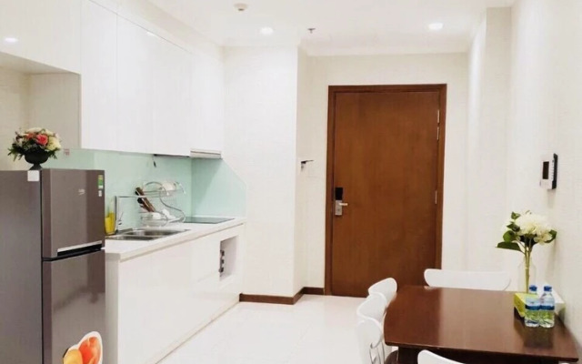 Ambassador Apartment - Vinhomes Central