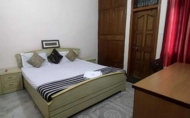 Spot On 702249 Shakti Homestay