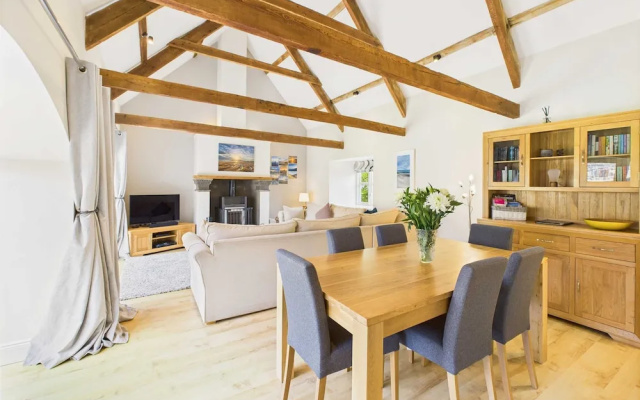 Host Stay Blue Barn