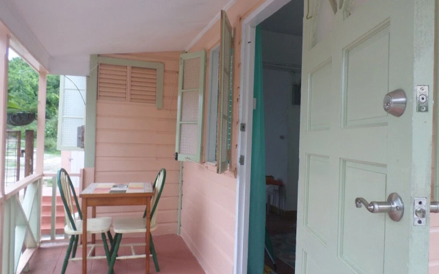 Annabelle's Apartments