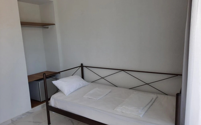 Alma Elegant Rooms