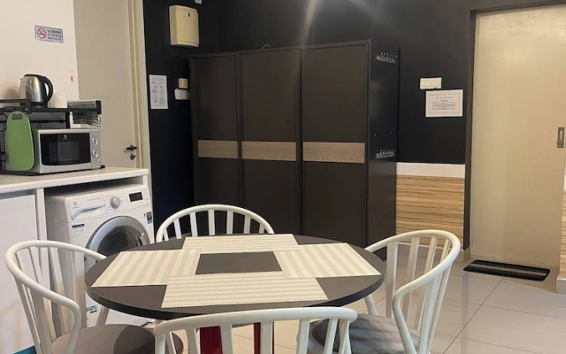 Arte Ampang Klcc 2 BR Homestay, 4-6 pax