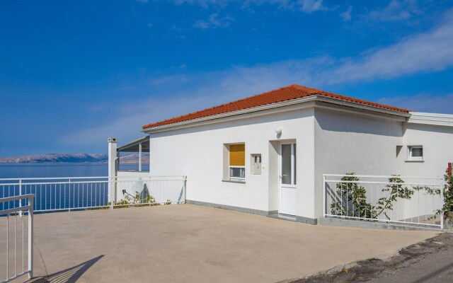 Nice Home in Sv.juraj With Wifi and 3 Bedrooms