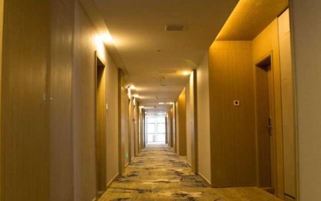 Lige Holiday Hotel