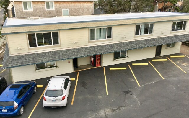 Tradewinds Condo Hotel